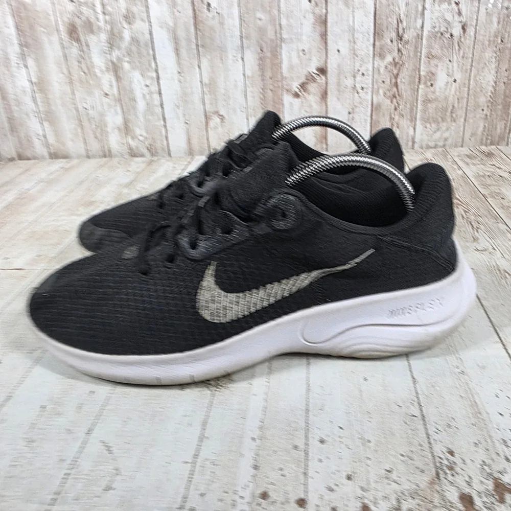 Nike Flex Experience Run 11 Next Nature Black White Silver DD9283-001 Womens 10